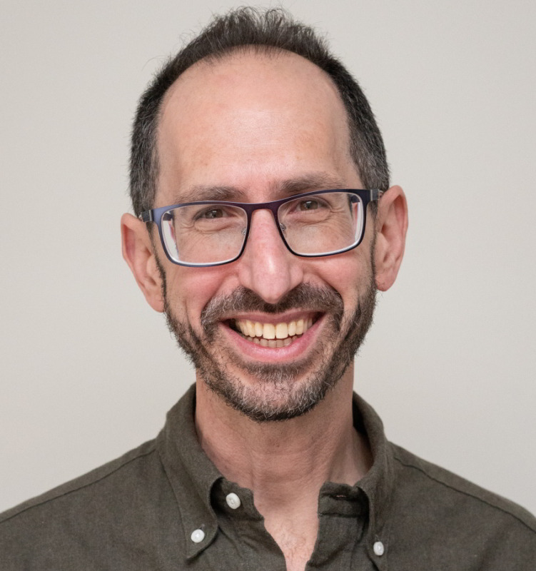 yoram_crop3web.jpg